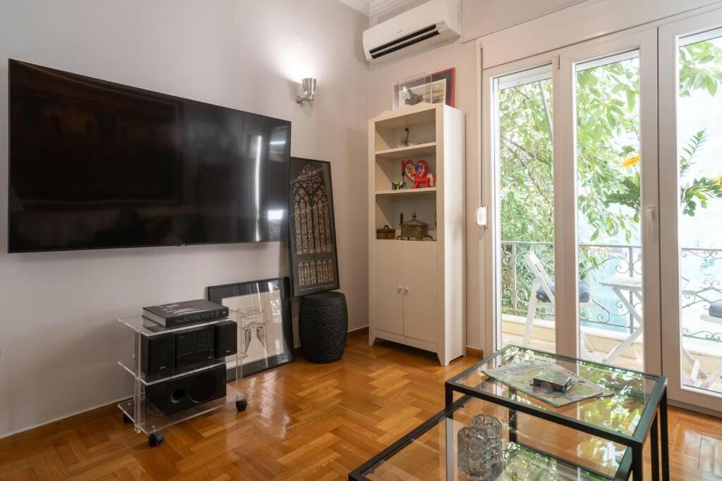 Chic N Central Apt In Kolonaki Apartman Athén Kültér fotó